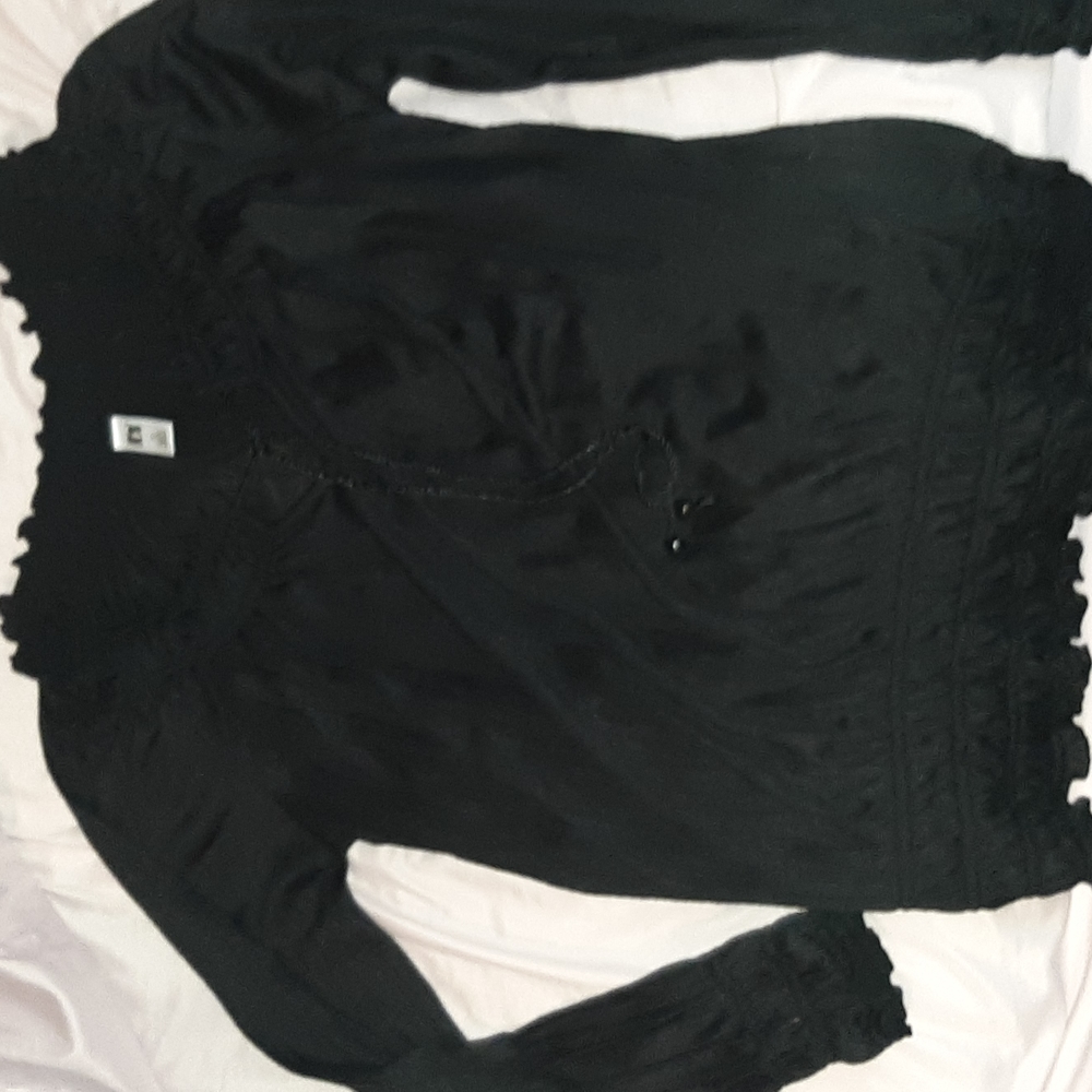 It's long sleeve blouse